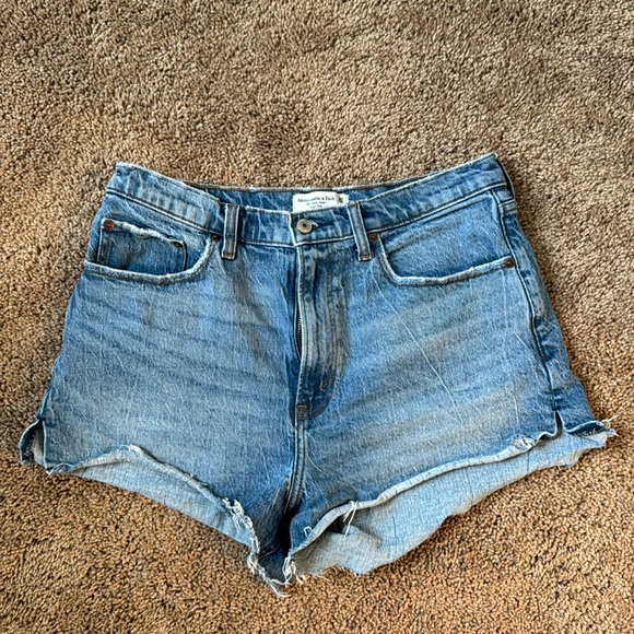 Abercrombie The Mom High-Rise Short Medium Wash - Curve Love Sz 30 - Picture 1 of 3